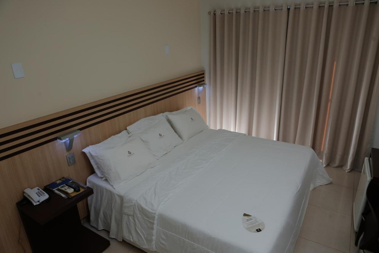 Agulhon Hotel 东普里马韦拉 外观 照片