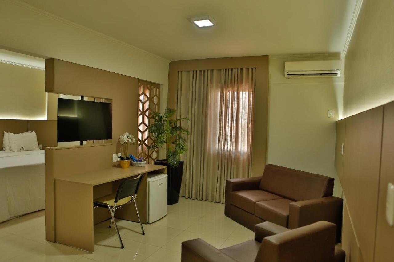 Agulhon Hotel 东普里马韦拉 外观 照片